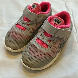 Nikes toddler size 10 grey and pink.